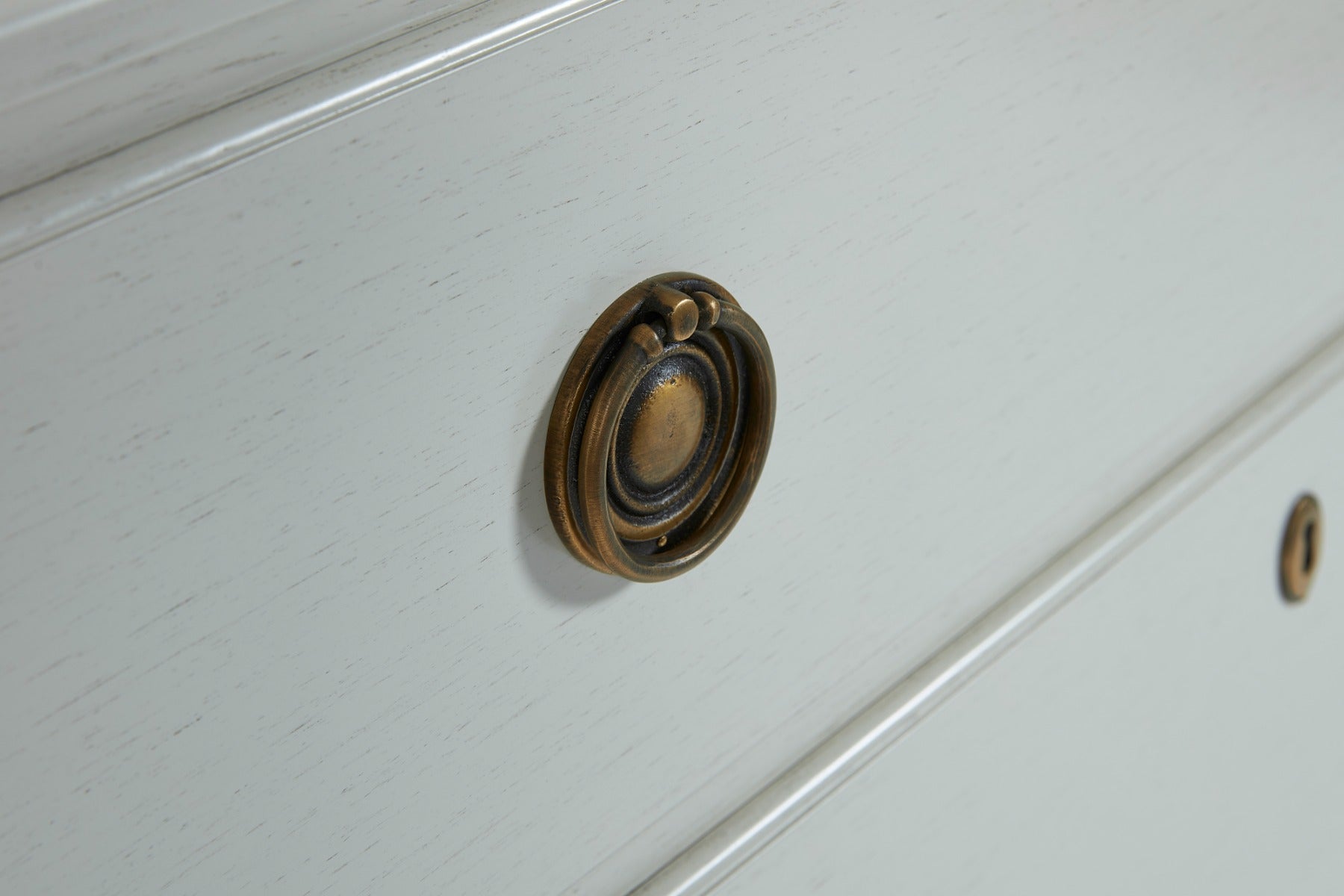 https://www.woodbridgefurniture.com/media/catalog/product/4/0/4025-62_6.jpg