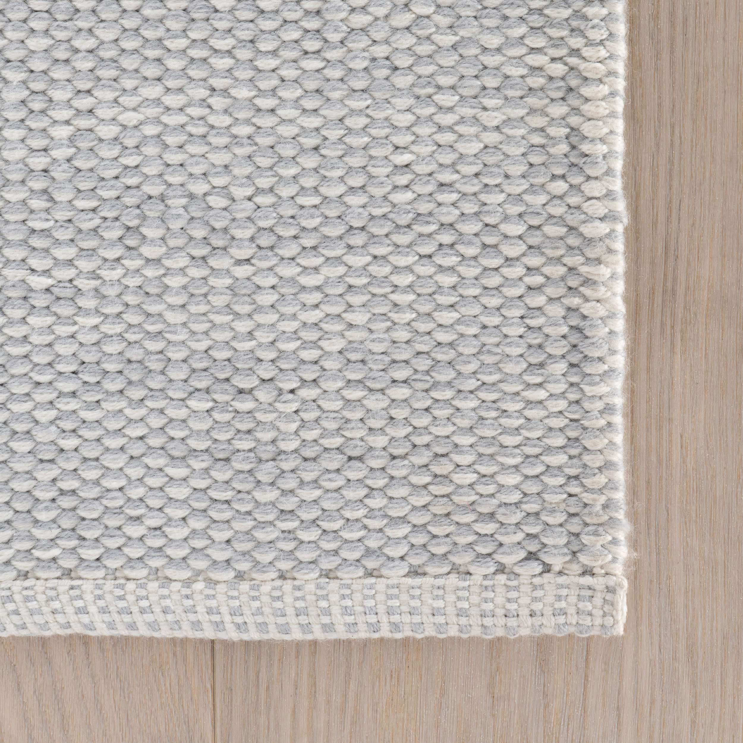Annie Selke Pebble Handwoven Indoor Outdoor Performance Rug Grey
