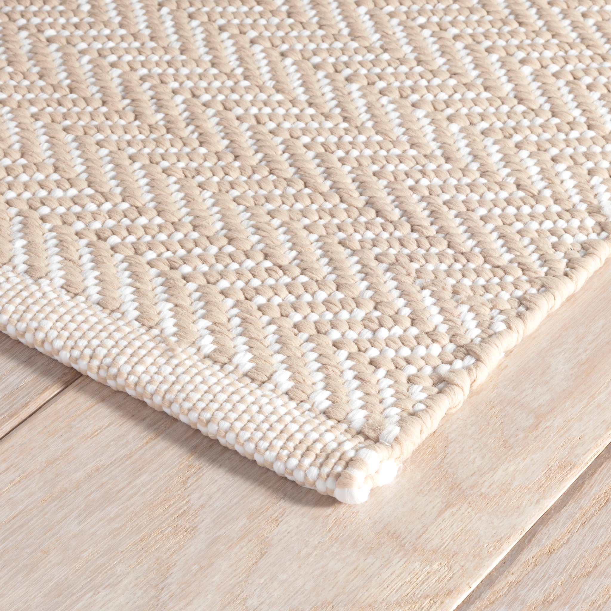 Annie Selke Herringbone Handwoven Indoor/Outdoor Rug Linen White